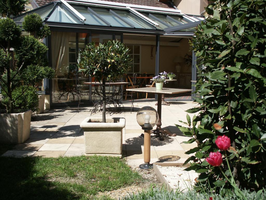 Le Flamboyant Annecy Exterior foto